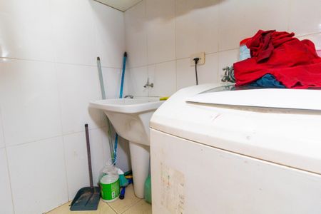 Casa de condomínio à venda com 67m², 2 quartos e 1 vagaÁrea de Serviço