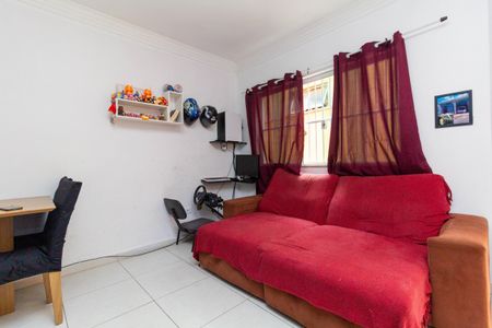 Casa de condomínio à venda com 67m², 2 quartos e 1 vagaSala