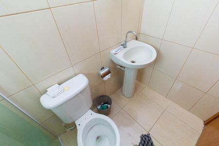 Casa de condomínio à venda com 67m², 2 quartos e 1 vagaBanheiro da Suíte 2