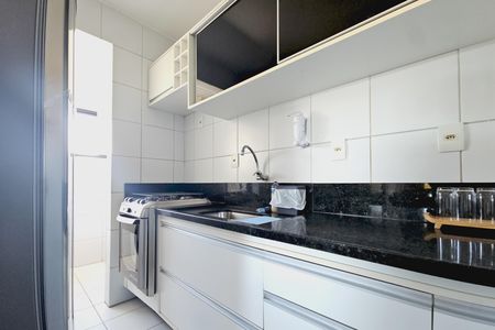 Apartamento para alugar com 76m², 2 quartos e 2 vagas Apartamento para alugar com 76m², 2 quartos e 2 vagasCozinha
