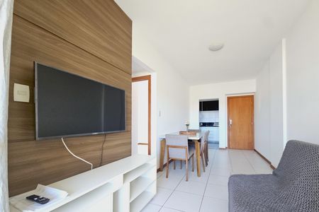 Apartamento para alugar com 76m², 2 quartos e 2 vagas Apartamento para alugar com 76m², 2 quartos e 2 vagasSala
