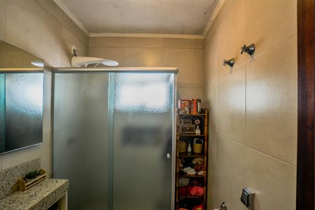 Casa à venda com 201m², 3 quartos e 4 vagasBanheiro Corredor