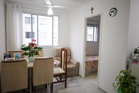 Apartamento para alugar com 34m², 2 quartos e 1 vagaSala