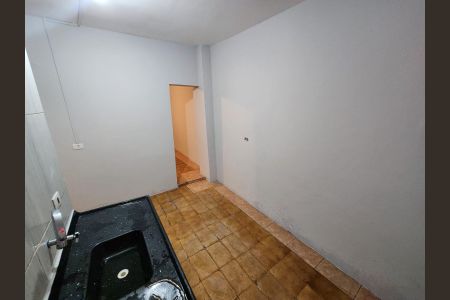Casa para alugar com 40m², 1 quarto e sem vaga Casa para alugar com 40m², 1 quarto e sem vagaCozinha