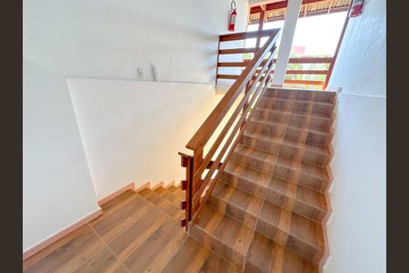 Apartamento para alugar com 24m², 1 quarto e sem vagaEscada