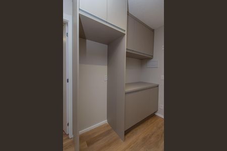 Apartamento para alugar com 27m², 1 quarto e sem vaga Apartamento para alugar com 27m², 1 quarto e sem vagaCozinha e Área de Serviço