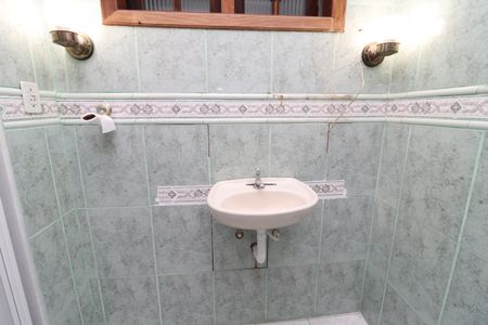 Casa à venda com 204m², 4 quartos e 1 vagaBanheiro 4