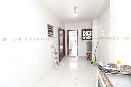 Casa à venda com 204m², 4 quartos e 1 vagaCozinha 2