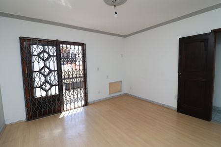 Casa à venda com 204m², 4 quartos e 1 vagaQuarto 1