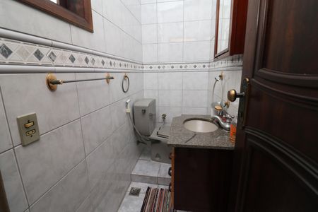 Casa à venda com 204m², 4 quartos e 1 vagaBanheiro 5