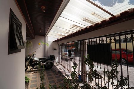 Casa à venda com 204m², 4 quartos e 1 vagaQuintal