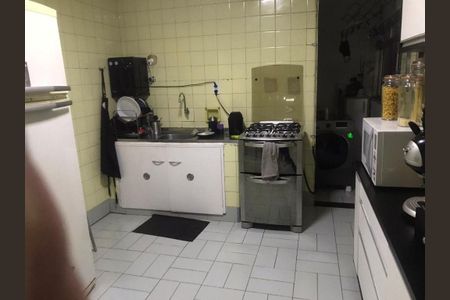 Apartamento à venda com 75m², 3 quartos e sem vaga