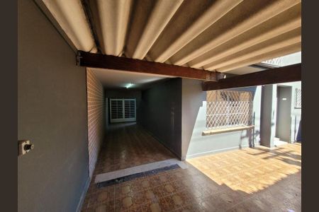 Casa à venda com 240m², 4 quartos e 5 vagas