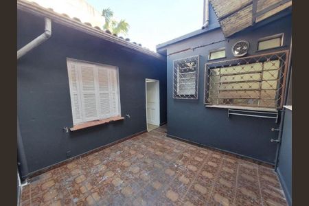 Casa à venda com 240m², 4 quartos e 5 vagas