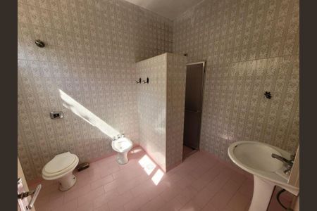 Casa à venda com 240m², 4 quartos e 5 vagas