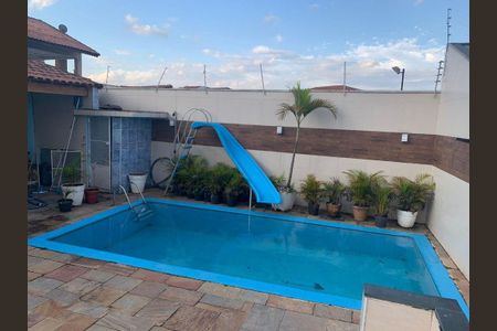 Casa para alugar com 336m², 3 quartos e 2 vagas