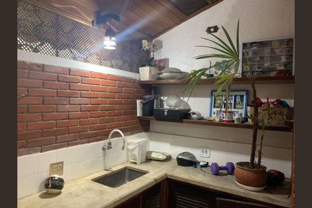 Casa para alugar com 336m², 3 quartos e 2 vagas