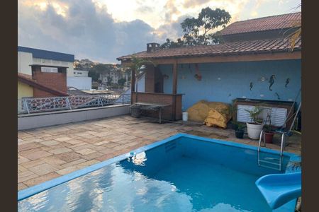 Casa para alugar com 336m², 3 quartos e 2 vagas