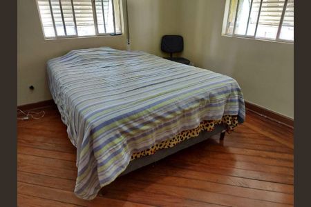 Casa à venda com 220m², 4 quartos e 2 vagas