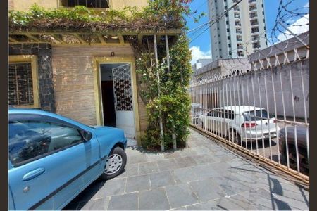 Casa à venda com 220m², 4 quartos e 2 vagas