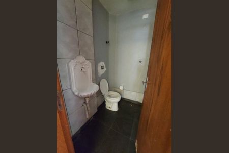 Casa à venda com 220m², 4 quartos e 2 vagas