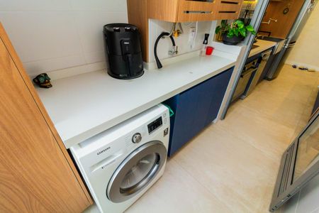 Apartamento à venda com 80m², 2 quartos e 1 vaga Apartamento à venda com 80m², 2 quartos e 1 vagaÁrea de Serviço