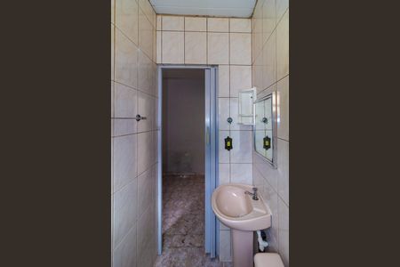 Casa à venda com 221m², 5 quartos e 3 vagasBanheiro