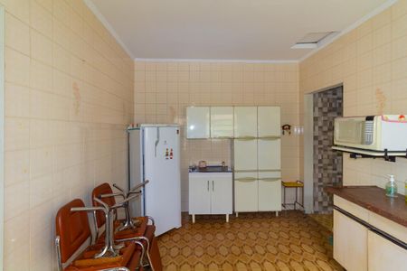 Casa à venda com 221m², 5 quartos e 3 vagasCasa 1 Cozinha