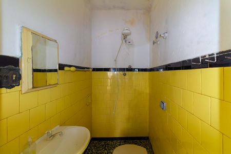 Casa à venda com 221m², 5 quartos e 3 vagasCasa 3 Banheiro