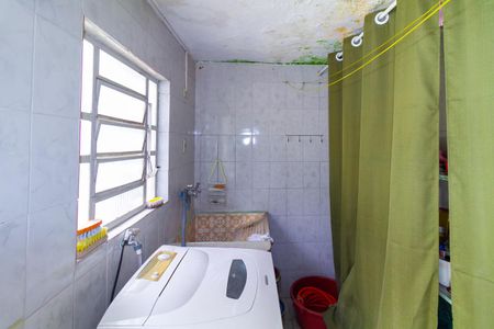 Casa à venda com 221m², 5 quartos e 3 vagasCasa 1 Área de Serviço