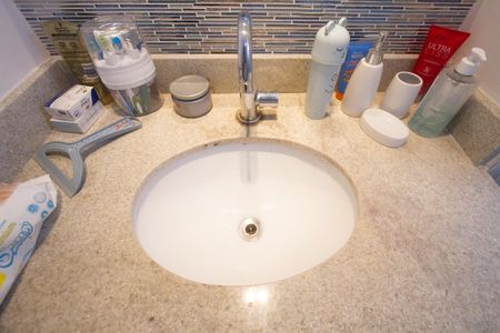 Apartamento para alugar com 110m², 3 quartos e 2 vagas Banheiro Pia