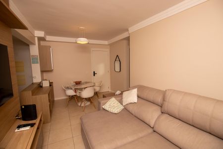 Apartamento à venda com 65m², 2 quartos e 2 vagasSala