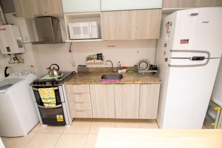Apartamento à venda com 65m², 2 quartos e 2 vagasCozinha