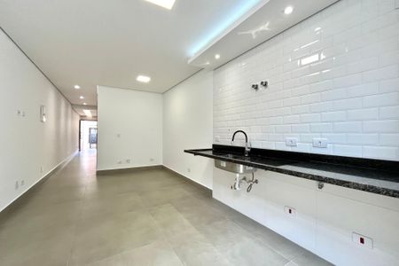 Casa à venda com 165m², 3 quartos e 2 vagas Casa à venda com 165m², 3 quartos e 2 vagasCozinha