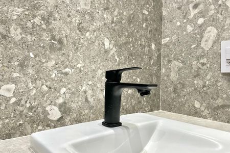 Casa à venda com 165m², 3 quartos e 2 vagas Casa à venda com 165m², 3 quartos e 2 vagasBanheiro da Suíte 1