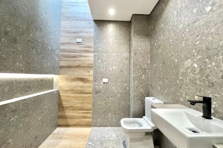 Casa à venda com 165m², 3 quartos e 2 vagas Casa à venda com 165m², 3 quartos e 2 vagasBanheiro da Suíte 1