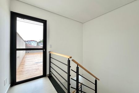 Casa à venda com 165m², 3 quartos e 2 vagas Casa à venda com 165m², 3 quartos e 2 vagasCorredor