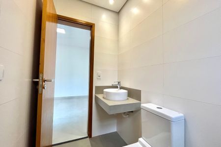 Casa à venda com 165m², 3 quartos e 2 vagas Casa à venda com 165m², 3 quartos e 2 vagasBanheiro da Suíte 3