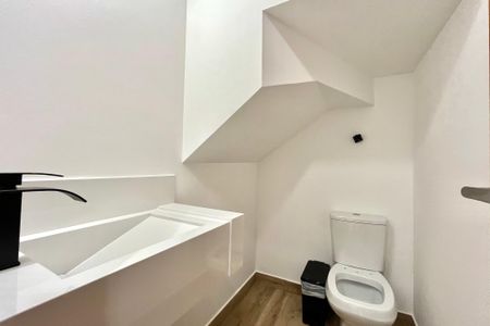 Lavabo de casa à venda com 3 quartos, 165m² em Vila da Saúde, São Paulo