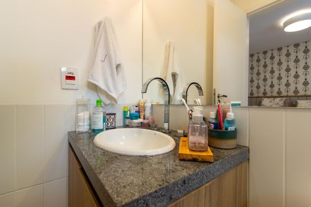 Apartamento à venda com 100m², 2 quartos e 1 vagaBanheiro da Suíte