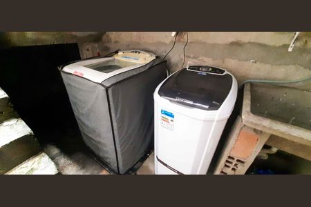 Casa à venda com 100m², 3 quartos e 1 vaga Casa à venda com 100m², 3 quartos e 1 vagaÁrea de Serviço