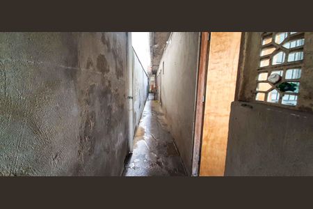 Casa à venda com 100m², 3 quartos e 1 vaga Casa à venda com 100m², 3 quartos e 1 vagaCorredor