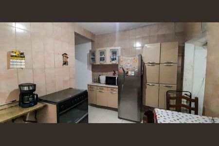 Casa à venda com 100m², 3 quartos e 1 vaga Casa à venda com 100m², 3 quartos e 1 vagaCozinha