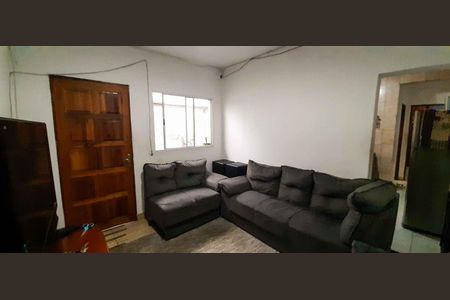 Casa à venda com 100m², 3 quartos e 1 vaga Casa à venda com 100m², 3 quartos e 1 vagaSala