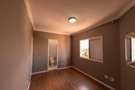 Apartamento à venda com 68m², 2 quartos e 2 vagasSuíte 