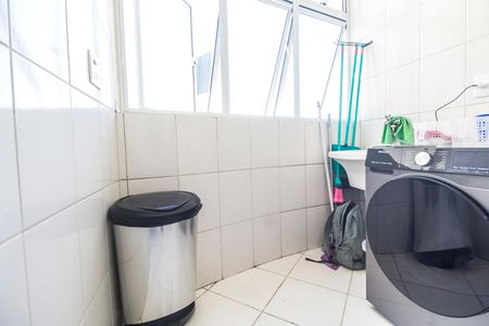 Apartamento à venda com 68m², 2 quartos e 2 vagas Apartamento à venda com 68m², 2 quartos e 2 vagasÁrea de Serviço