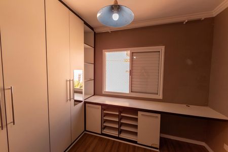 Apartamento à venda com 68m², 2 quartos e 2 vagasQuarto 