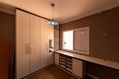 Apartamento à venda com 68m², 2 quartos e 2 vagasQuarto 