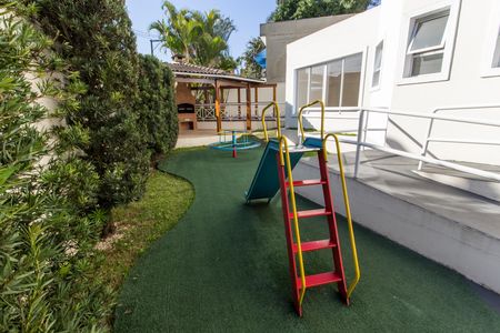 Apartamento à venda com 68m², 2 quartos e 2 vagasÁrea comum - Playground
