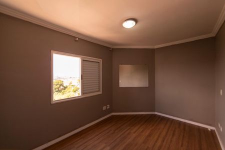 Apartamento à venda com 68m², 2 quartos e 2 vagasSuíte 